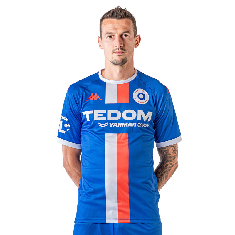 Dres SK Artis Vukadinovič